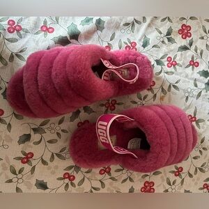 Uggs fluff yeah slide W6 pink
